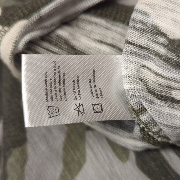 Chaser Camo Tank Top - Picture 4 of 11